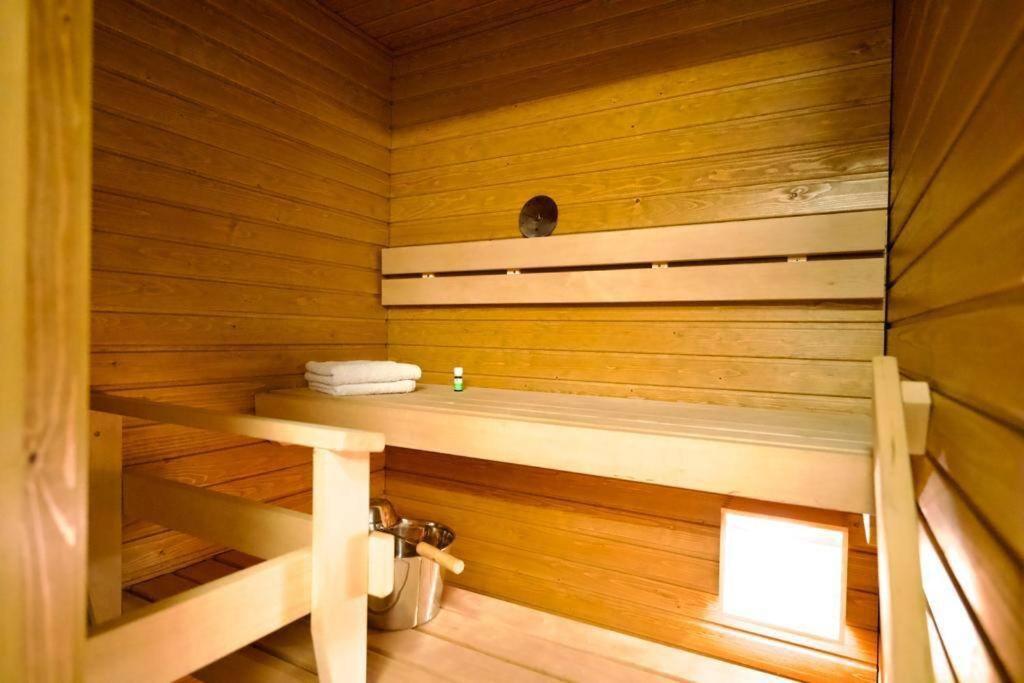 1Br Suite - King Size Bed - Wi-Fi - Gym & Sauna 로바니에미 외부 사진